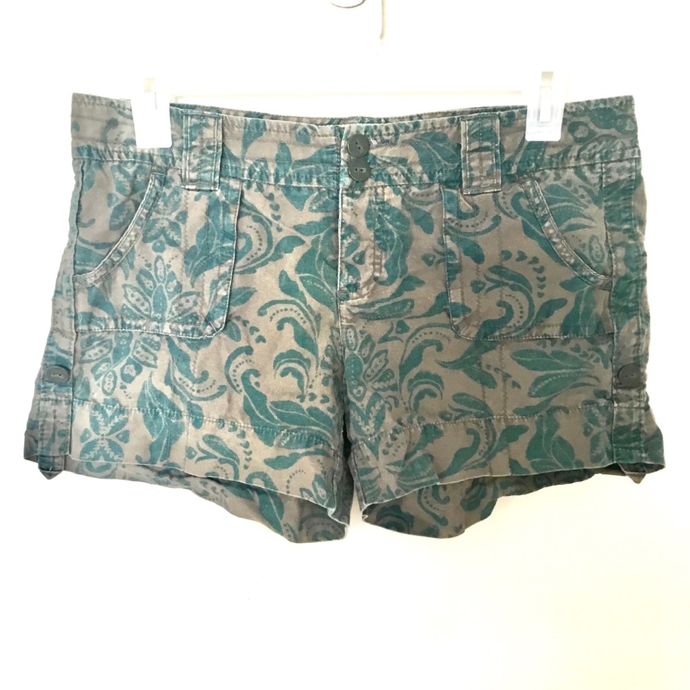 American Eagle shorts size 12
